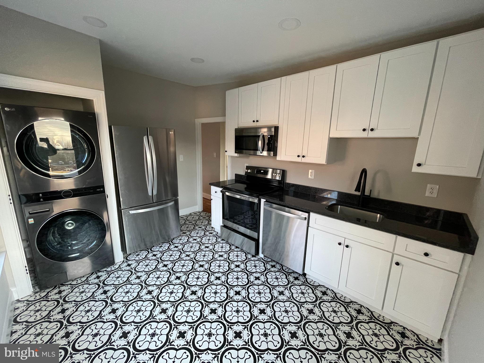 226 Highland Avenue Downingtown, PA 19335 - Photo 2 of 7