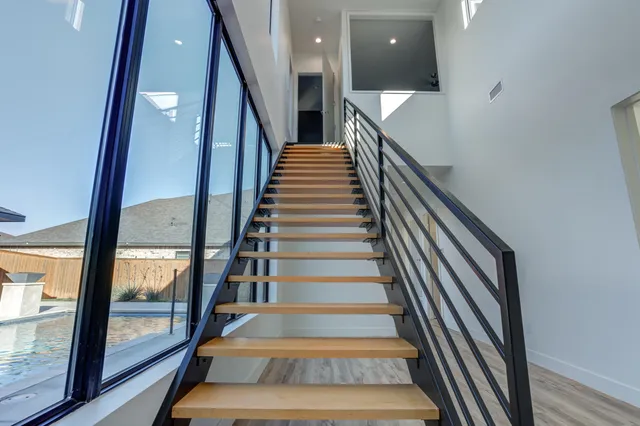 a view of an front of house