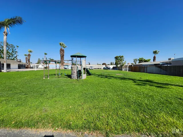 a view of outdoor space