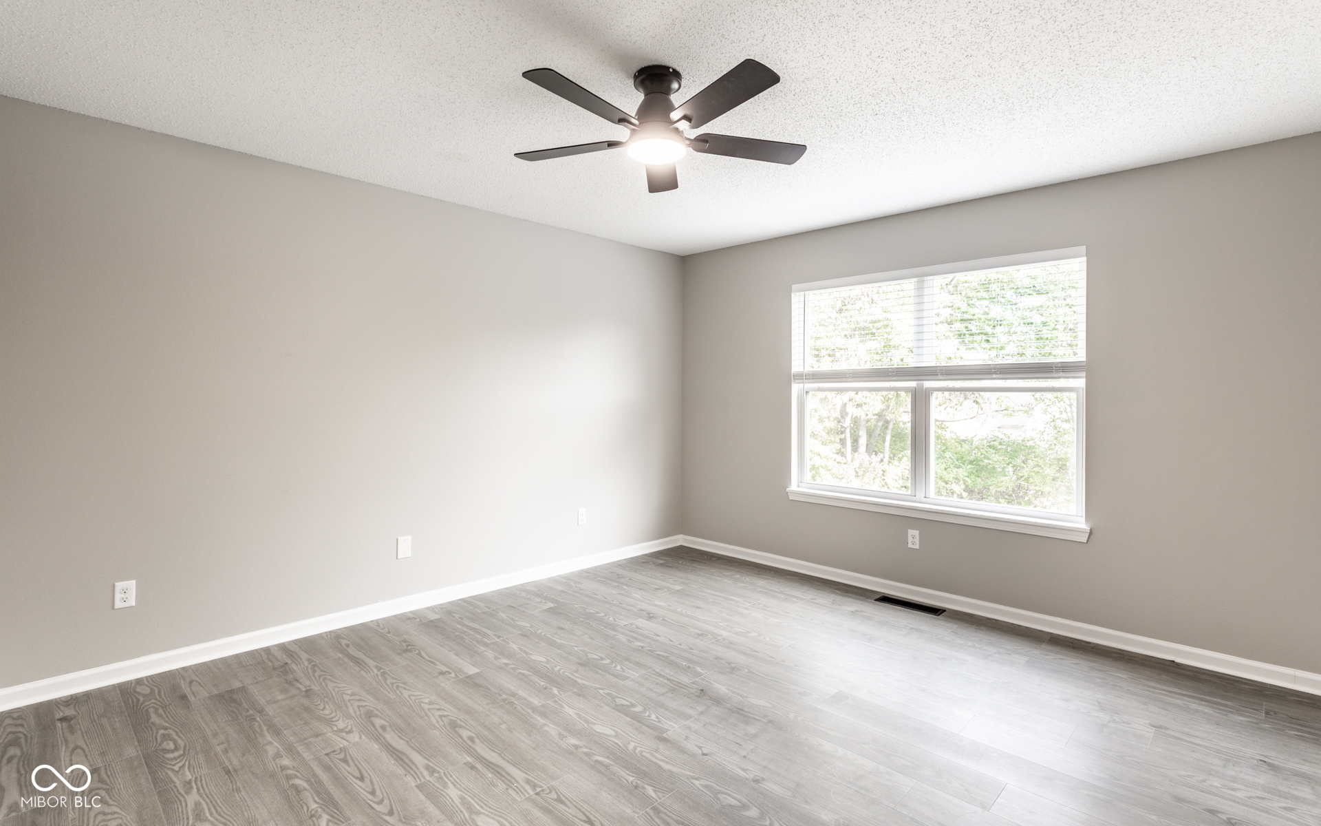 8006 Ithaca Way Indianapolis, IN 46239 - Photo 13 of 23