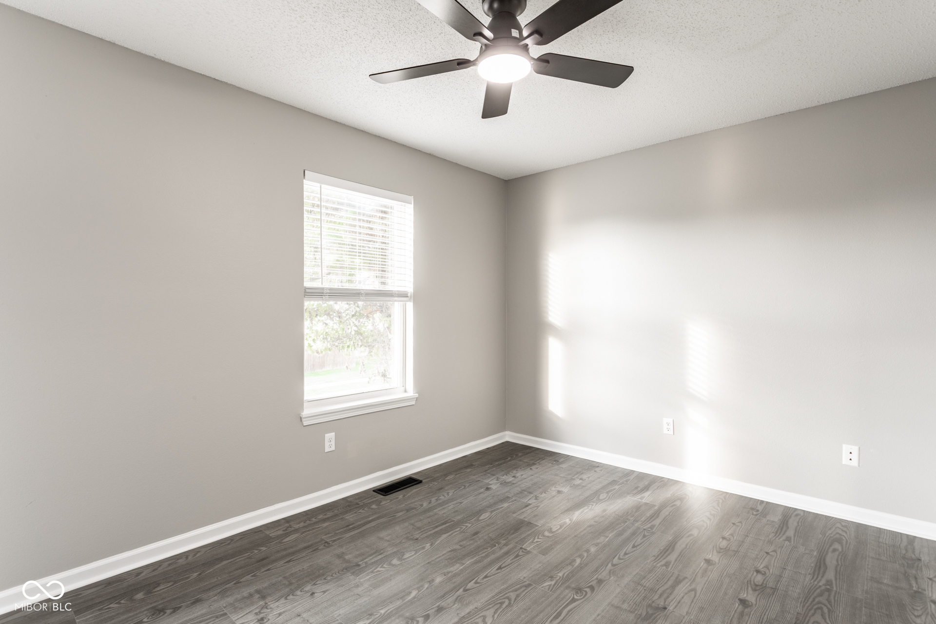 8006 Ithaca Way Indianapolis, IN 46239 - Photo 17 of 23