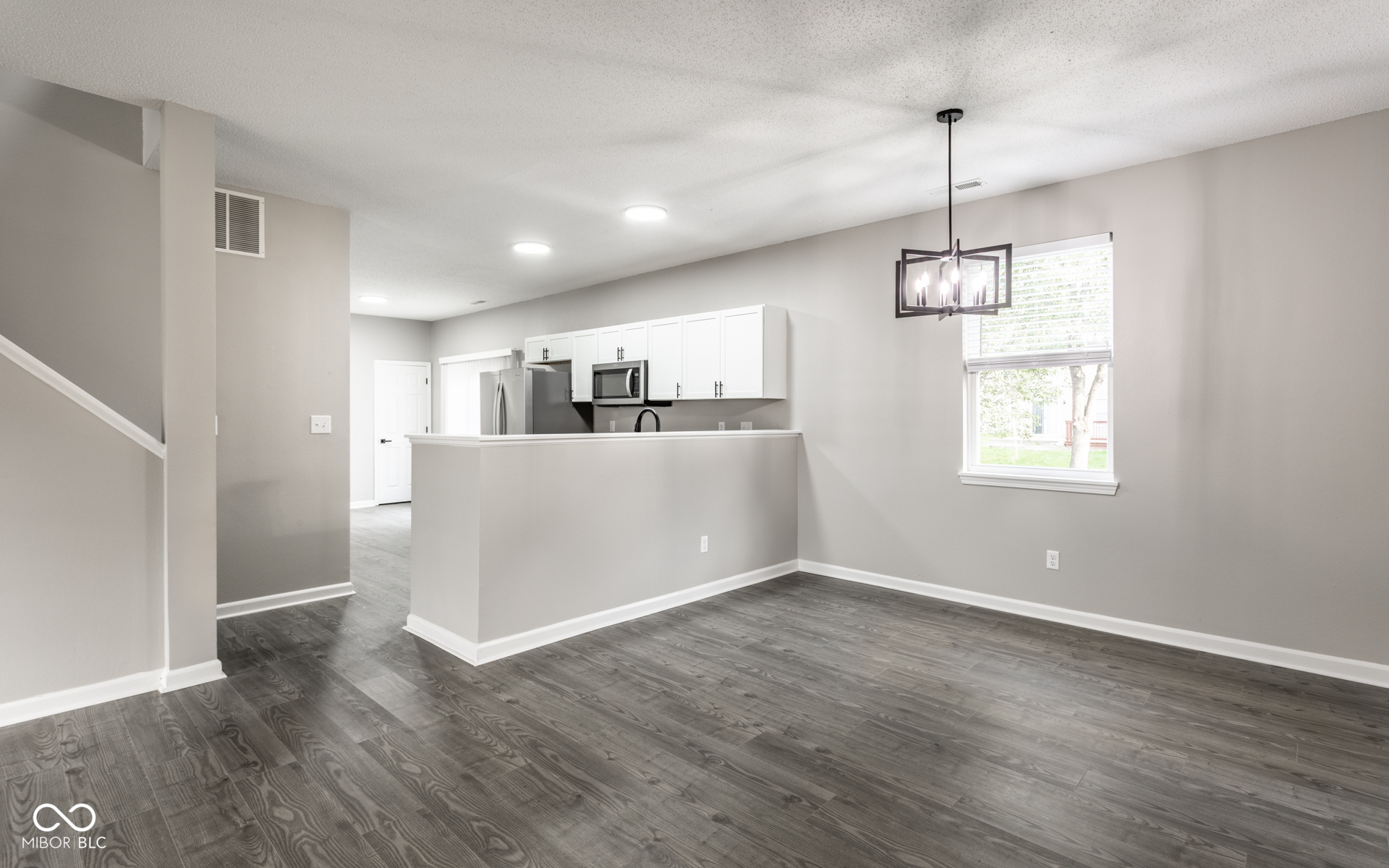 8006 Ithaca Way Indianapolis, IN 46239 - Photo 5 of 23