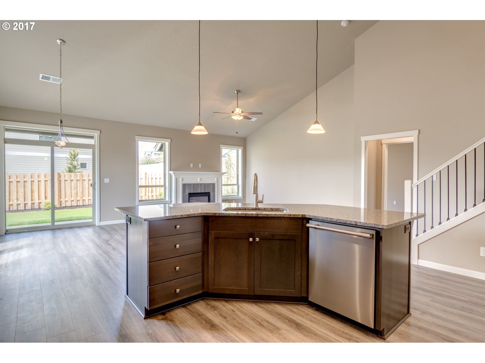 3207 Southeast Riesling Road Milwaukie, OR 97267 - Photo 11 of 30 Gallery Image 11
