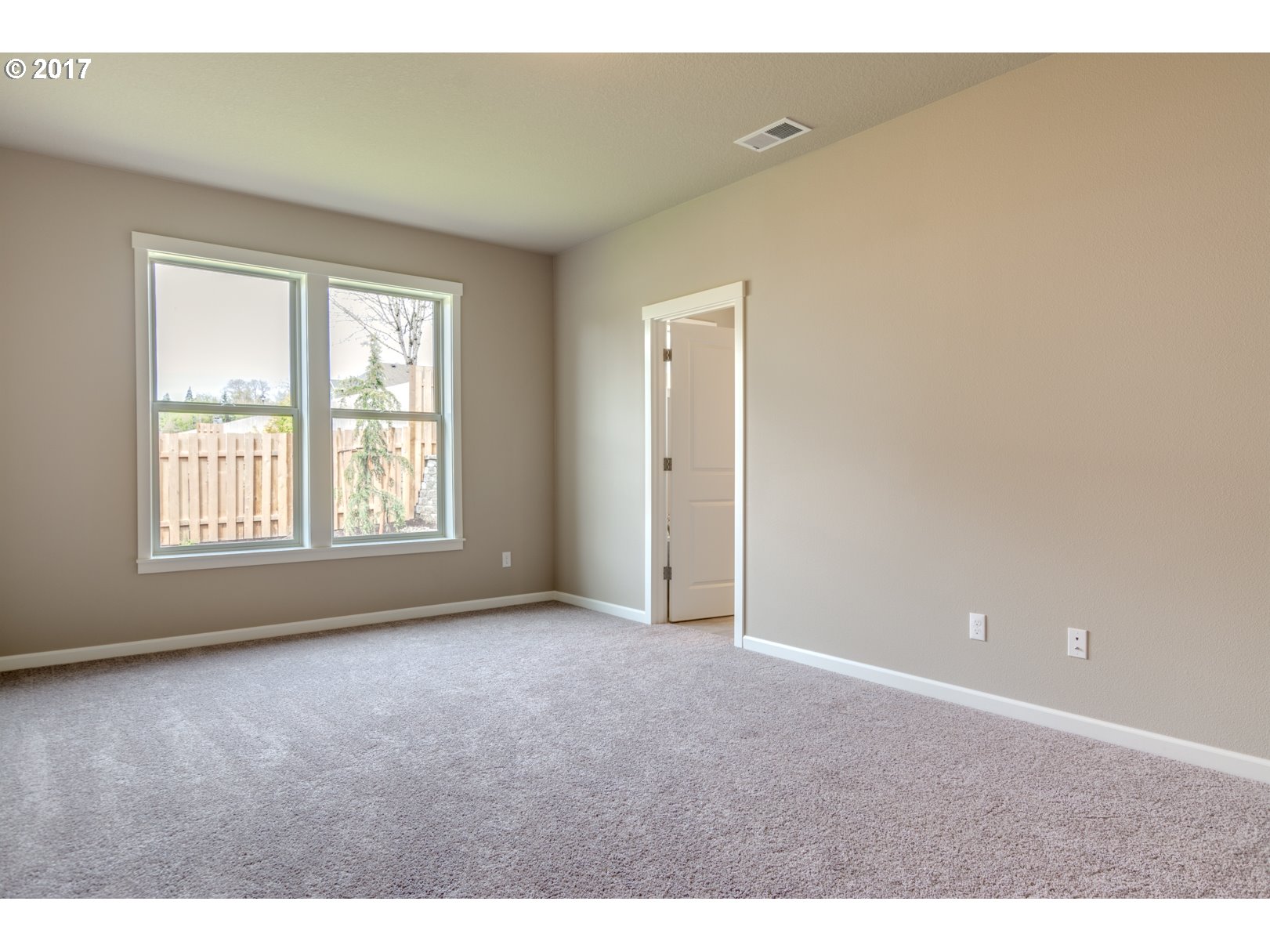3207 Southeast Riesling Road Milwaukie, OR 97267 - Photo 18 of 30 Gallery Image 18