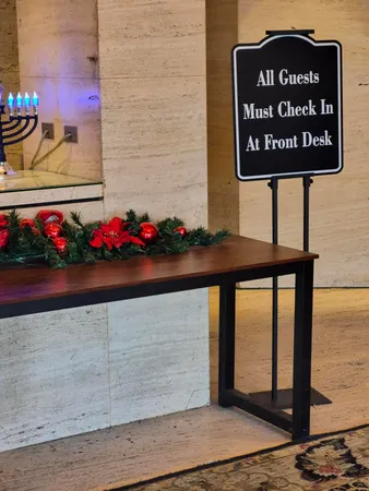 $1,500 | 5000 South Civic Center Drive West, Unit STE #1302, Southfield, MI 48076