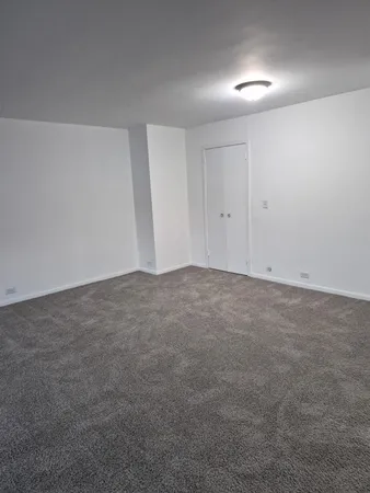 $1,500 | 5000 South Civic Center Drive West, Unit STE #1302, Southfield, MI 48076