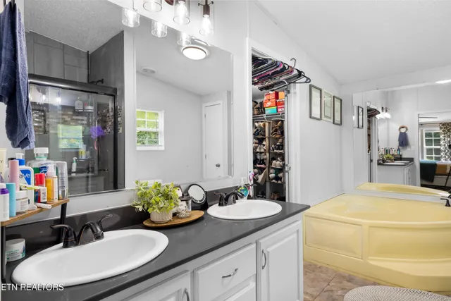 $274,999 | 1506 Moyers Street, White Pine, TN 37890