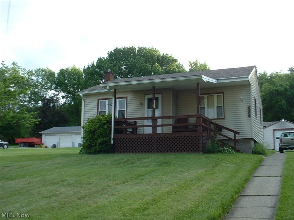 924 North Stateline Road Masury, OH 44438 - Photo 1 of 15