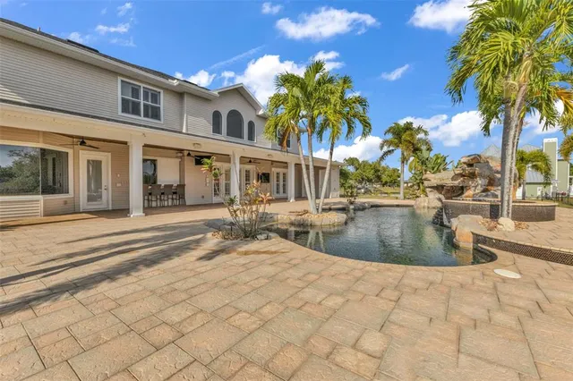 $1,100,000 | 5595 Riverside Drive, Punta Gorda, FL 33982