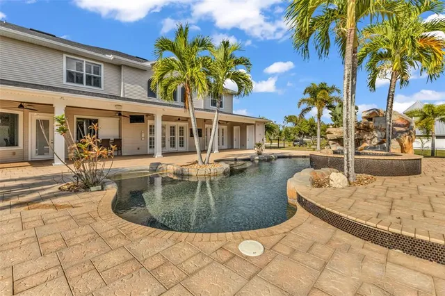 $1,100,000 | 5595 Riverside Drive, Punta Gorda, FL 33982