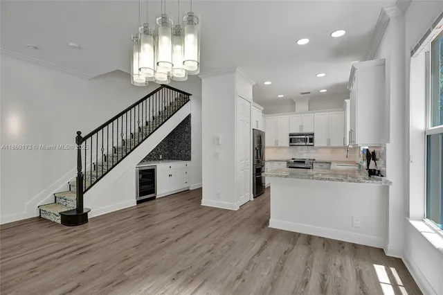 $989,999 | 1115 Northeast 14th Avenue, Fort Lauderdale, FL 33304