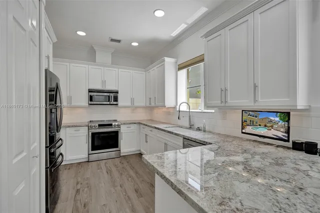 $989,999 | 1115 Northeast 14th Avenue, Fort Lauderdale, FL 33304