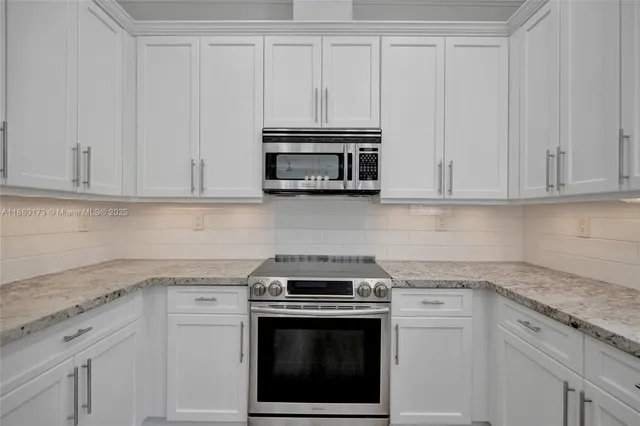 $989,999 | 1115 Northeast 14th Avenue, Fort Lauderdale, FL 33304