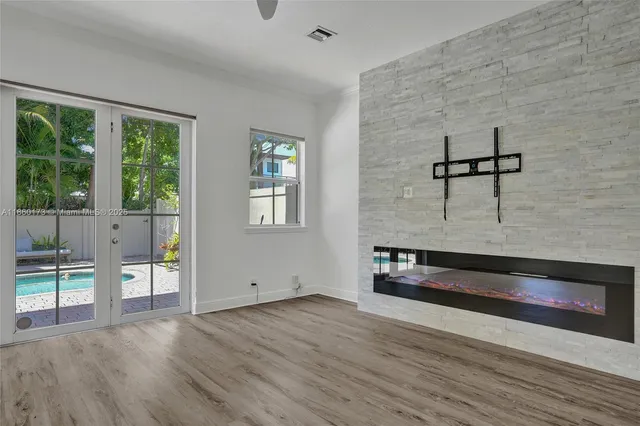 $989,999 | 1115 Northeast 14th Avenue, Fort Lauderdale, FL 33304