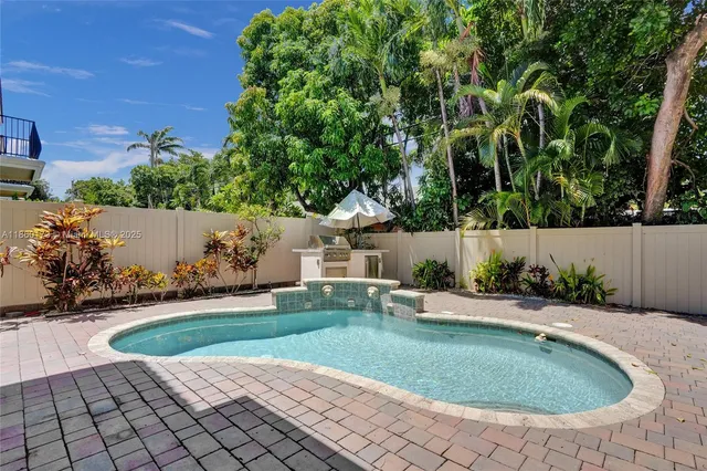 $989,999 | 1115 Northeast 14th Avenue, Fort Lauderdale, FL 33304