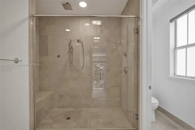 $989,999 | 1115 Northeast 14th Avenue, Fort Lauderdale, FL 33304