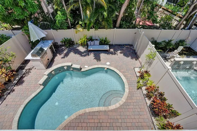 $989,999 | 1115 Northeast 14th Avenue, Fort Lauderdale, FL 33304