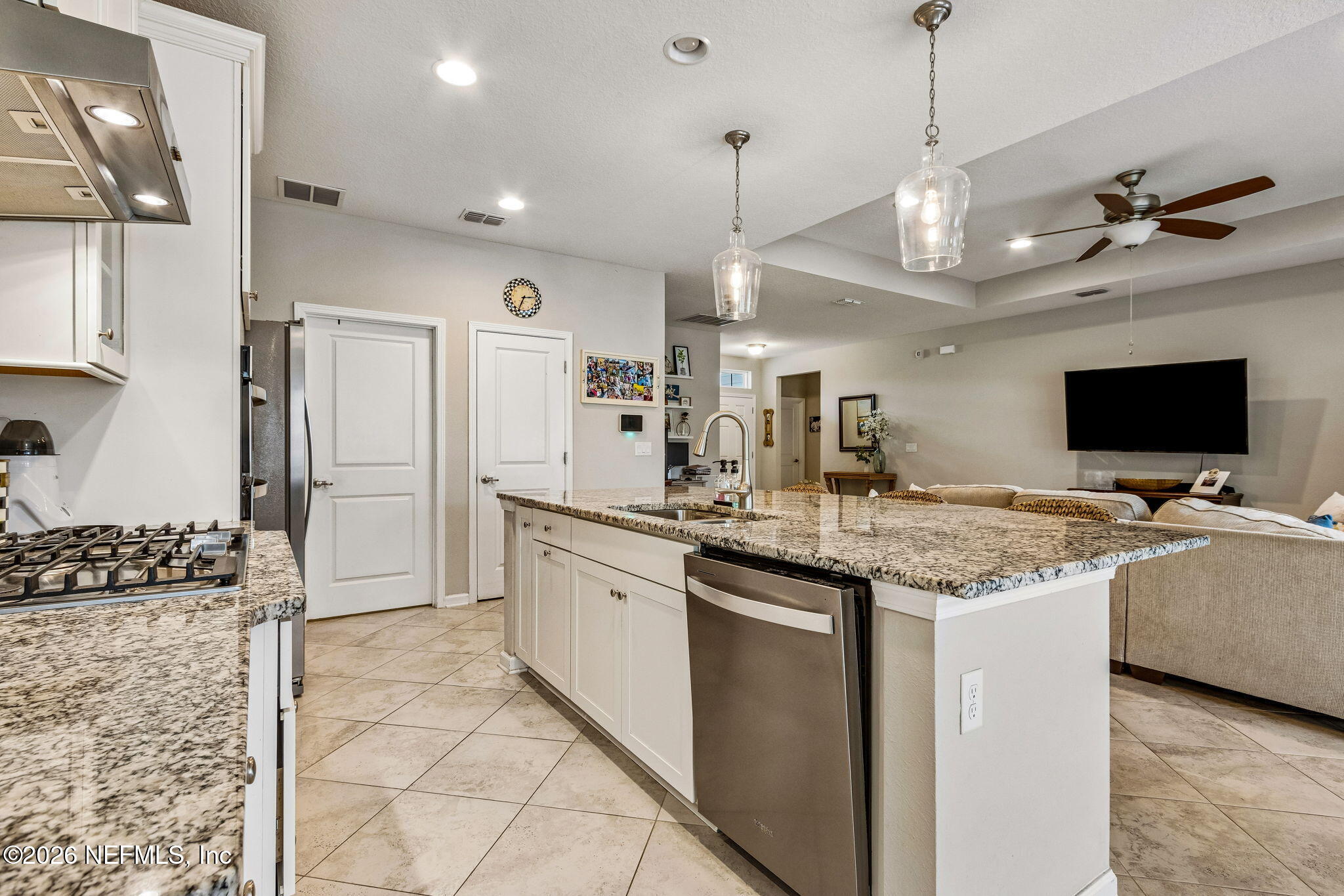 9873 Kevin Road Jacksonville, FL 32257 - Photo 9 of 28 Kitchen