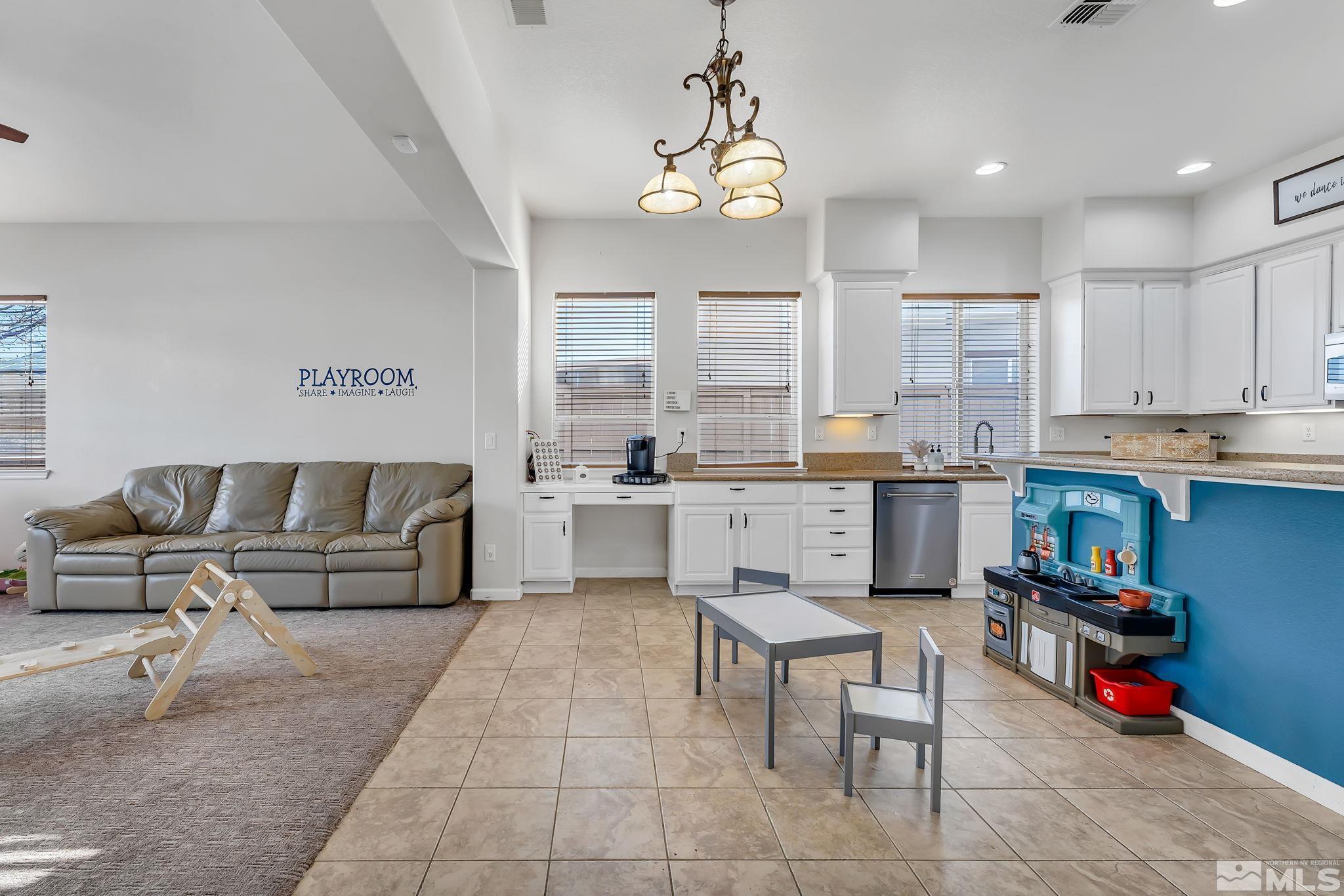 8280 Opal Ranch Way Reno, NV 89506 - Photo 8 of 39 Photo 9