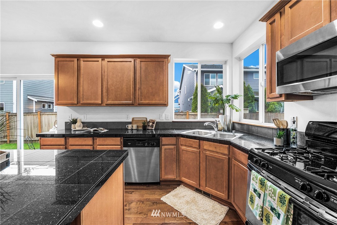 122 195th Place Southwest Bothell, WA 98012 - Photo 11 of 29