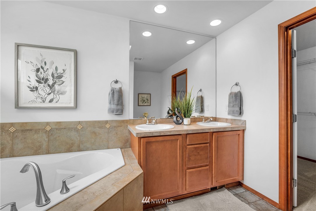 122 195th Place Southwest Bothell, WA 98012 - Photo 27 of 29