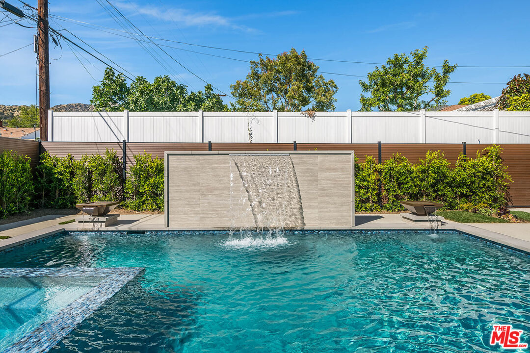1000 North Kenneth Road Burbank, CA 91504 - Photo 23 of 68
