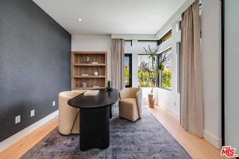 $4,495,000 | 1000 North Kenneth Road, Burbank, CA 91504