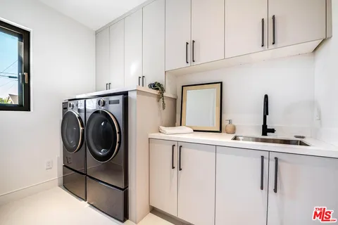 $4,495,000 | 1000 North Kenneth Road, Burbank, CA 91504