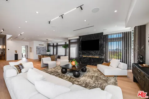 $4,495,000 | 1000 North Kenneth Road, Burbank, CA 91504