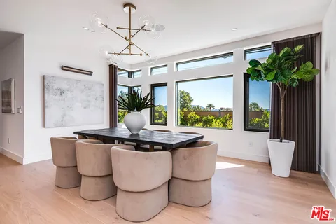 $4,495,000 | 1000 North Kenneth Road, Burbank, CA 91504