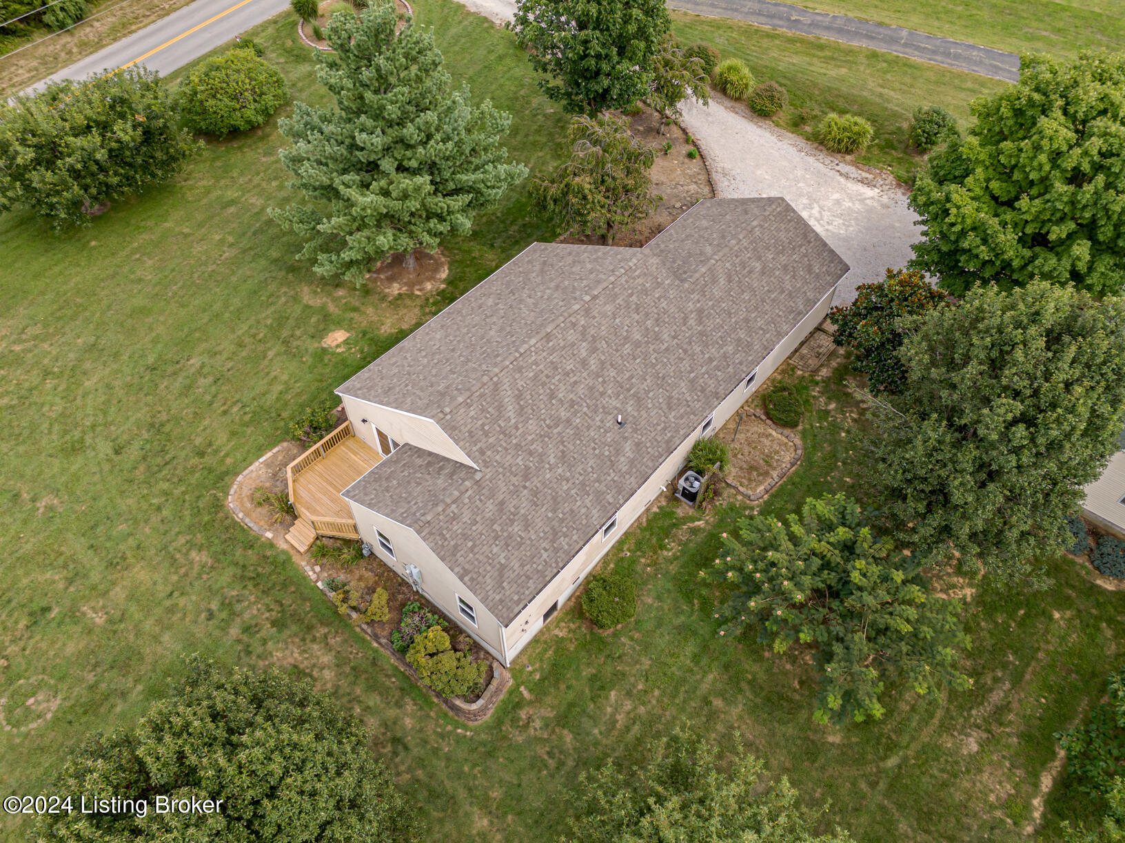 1631 McCoun Road Smithfield, KY 40068 - Photo 54 of 74 DJI_20240812164437_0305_D