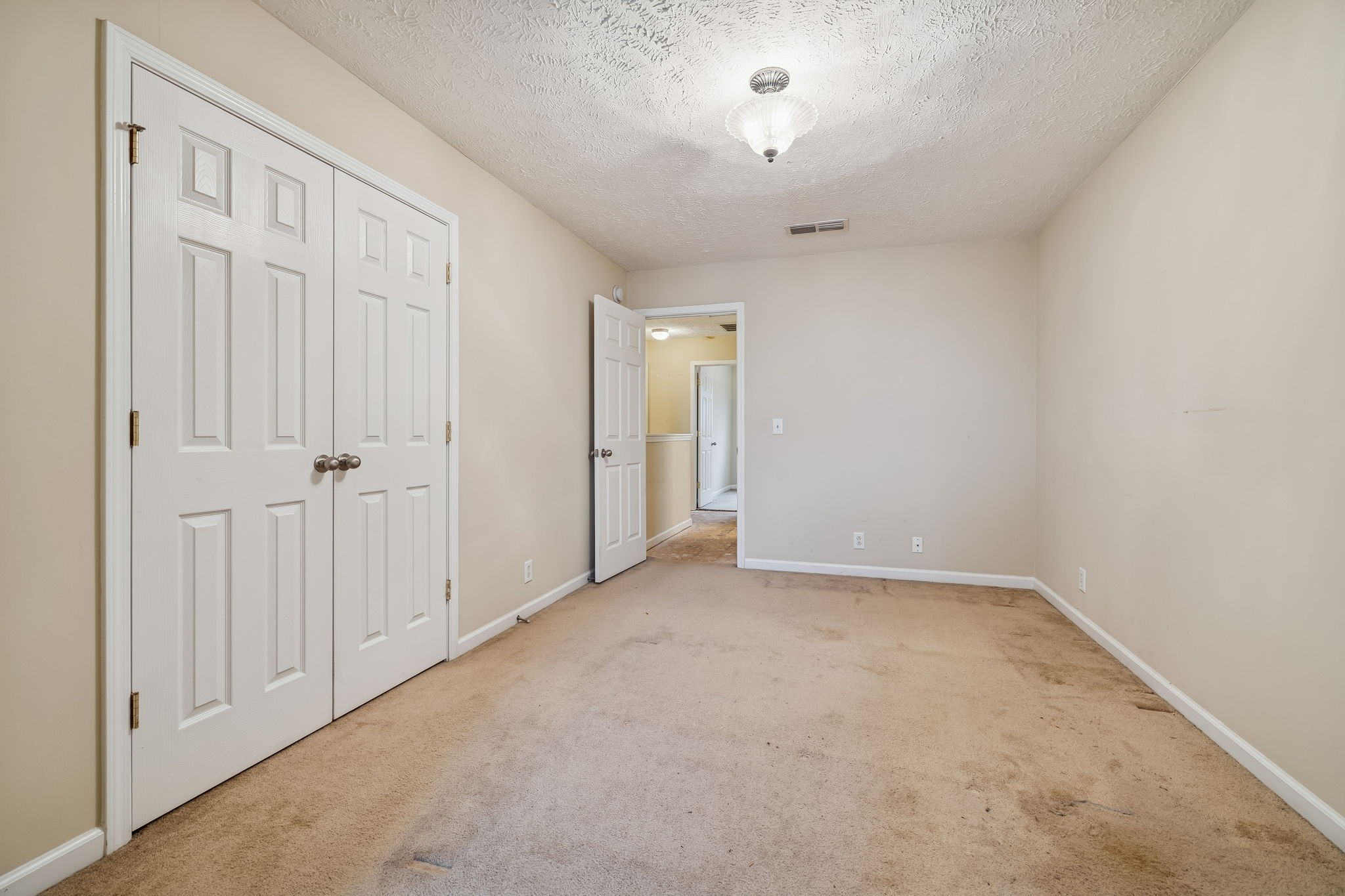 4869 Chelanie Circle Murfreesboro, TN 37129 - Photo 30 of 35 an empty room with a empty space