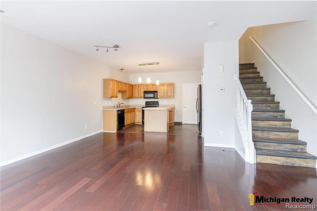 11764 Farmington Road, Unit 43 Livonia, MI 48150 - Photo 4 of 20