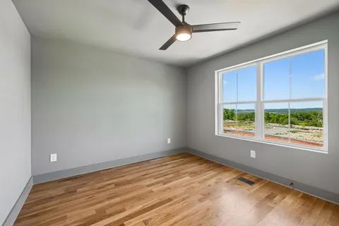 $899,000 | 2160 Summitt Avenue, Nashville, TN 37218