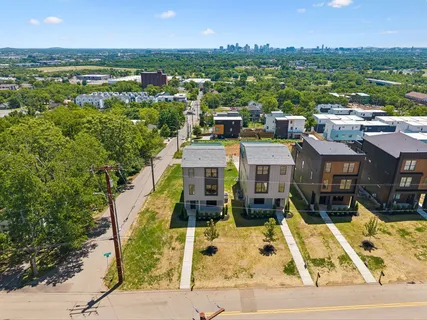 $899,000 | 2160 Summitt Avenue, Nashville, TN 37218