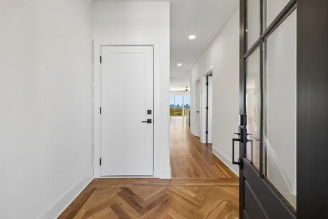 $899,000 | 2160 Summitt Avenue, Nashville, TN 37218