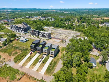$899,000 | 2160 Summitt Avenue, Nashville, TN 37218