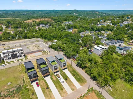 $899,000 | 2160 Summitt Avenue, Nashville, TN 37218