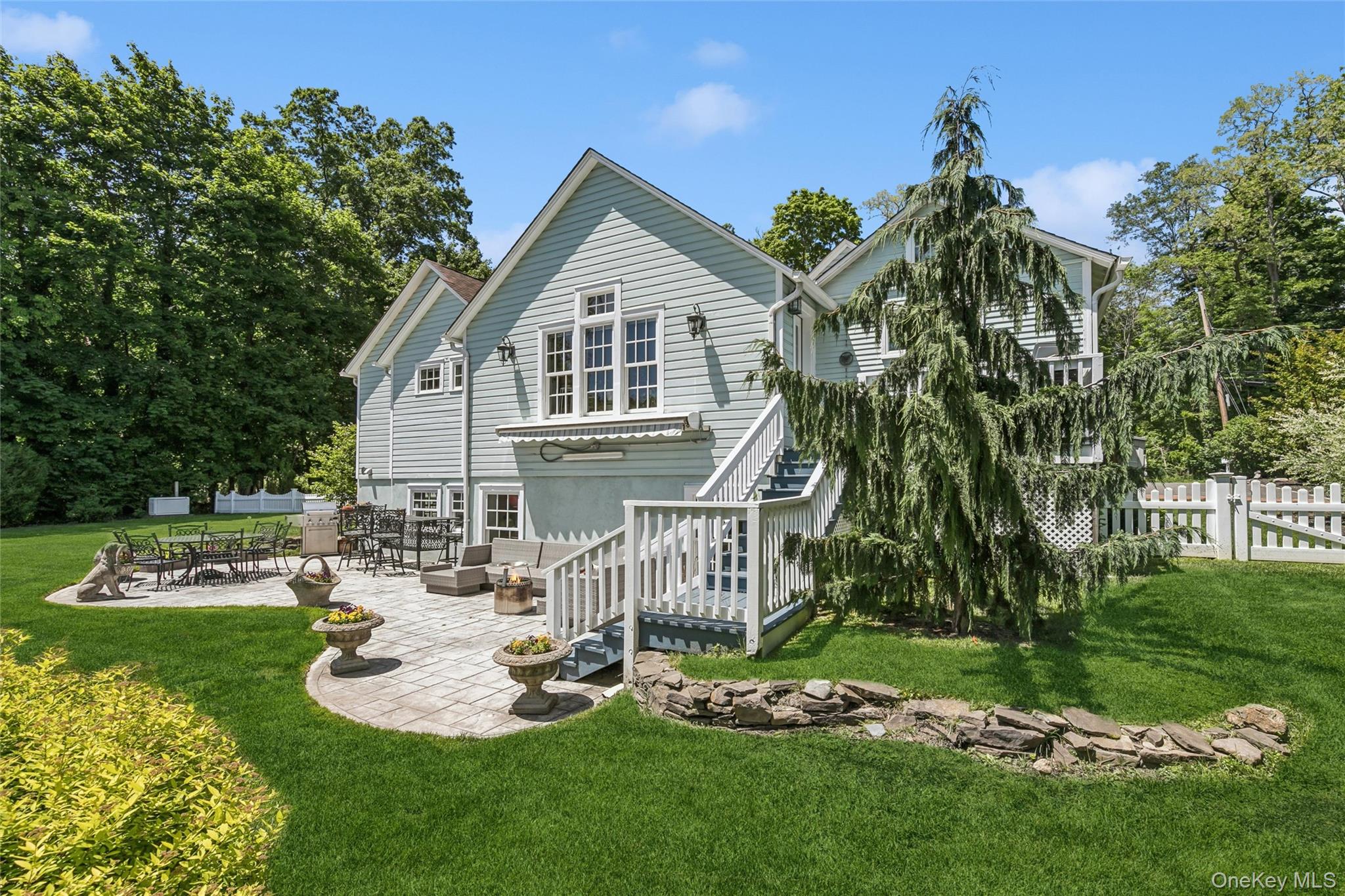 29 Three Sisters Road St. James, NY 11780 - Photo 8 of 50