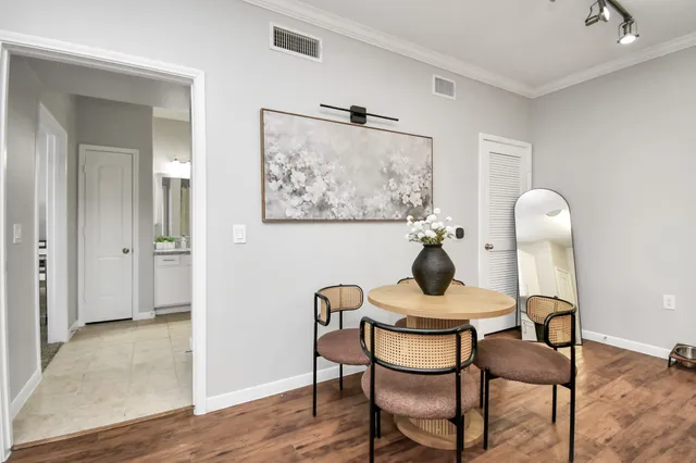 $1,149 | 6777 Sommerall Drive, Unit 716, Houston, TX 77084