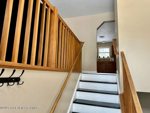 $2,800 | 201 Victory Lane, Long Pond, PA 18334