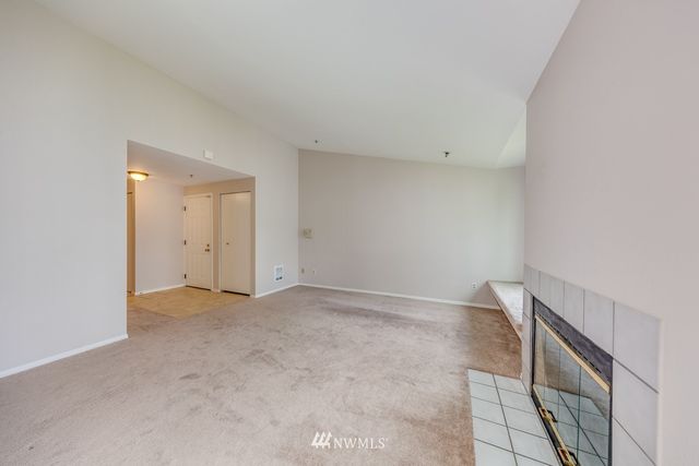 $355,000 | 12510 109th Court Northeast, Unit E304, Kirkland, WA 98034