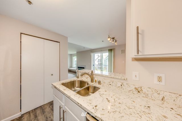 $355,000 | 12510 109th Court Northeast, Unit E304, Kirkland, WA 98034