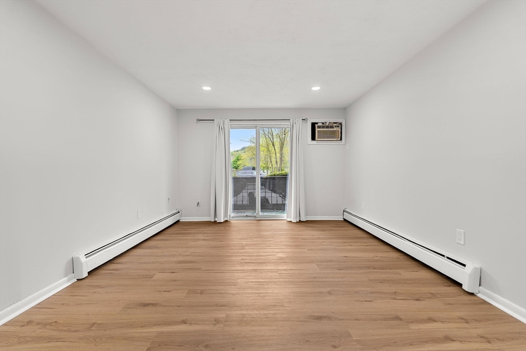 81 High Street, Unit 9 Amesbury, MA 01913 - Photo 6 of 31