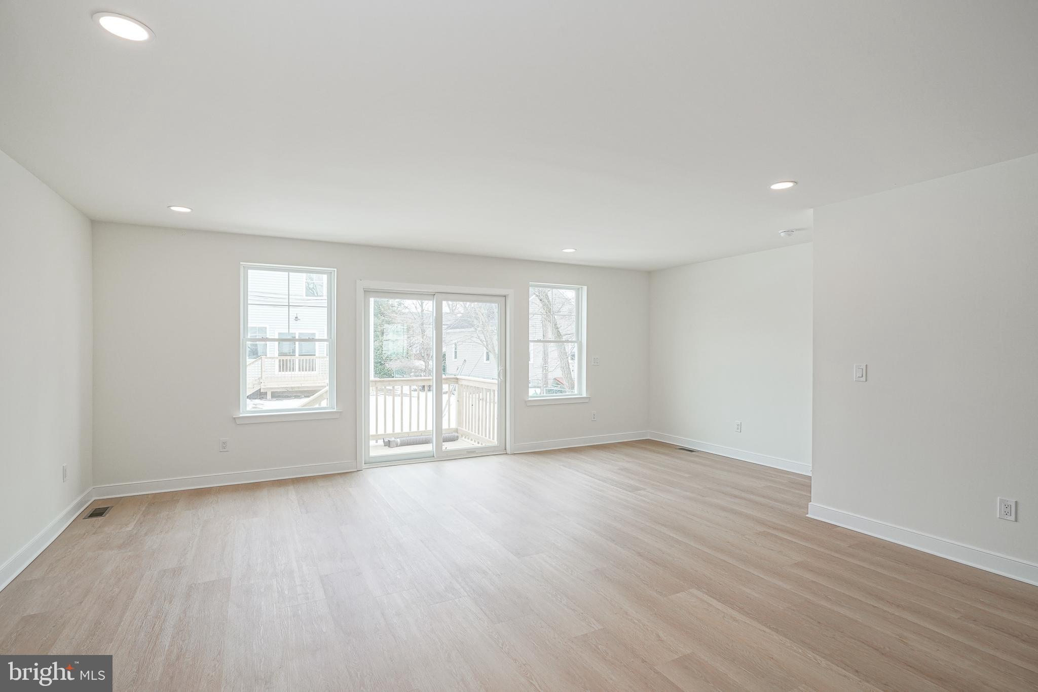 301 Billingsport Road Paulsboro, NJ 08066 - Photo 15 of 33
