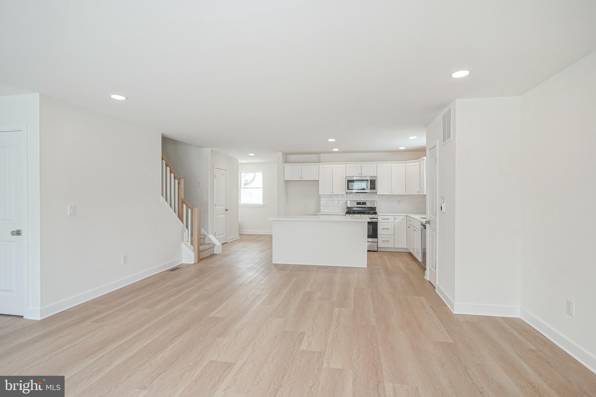 301 Billingsport Road Paulsboro, NJ 08066 - Photo 16 of 33