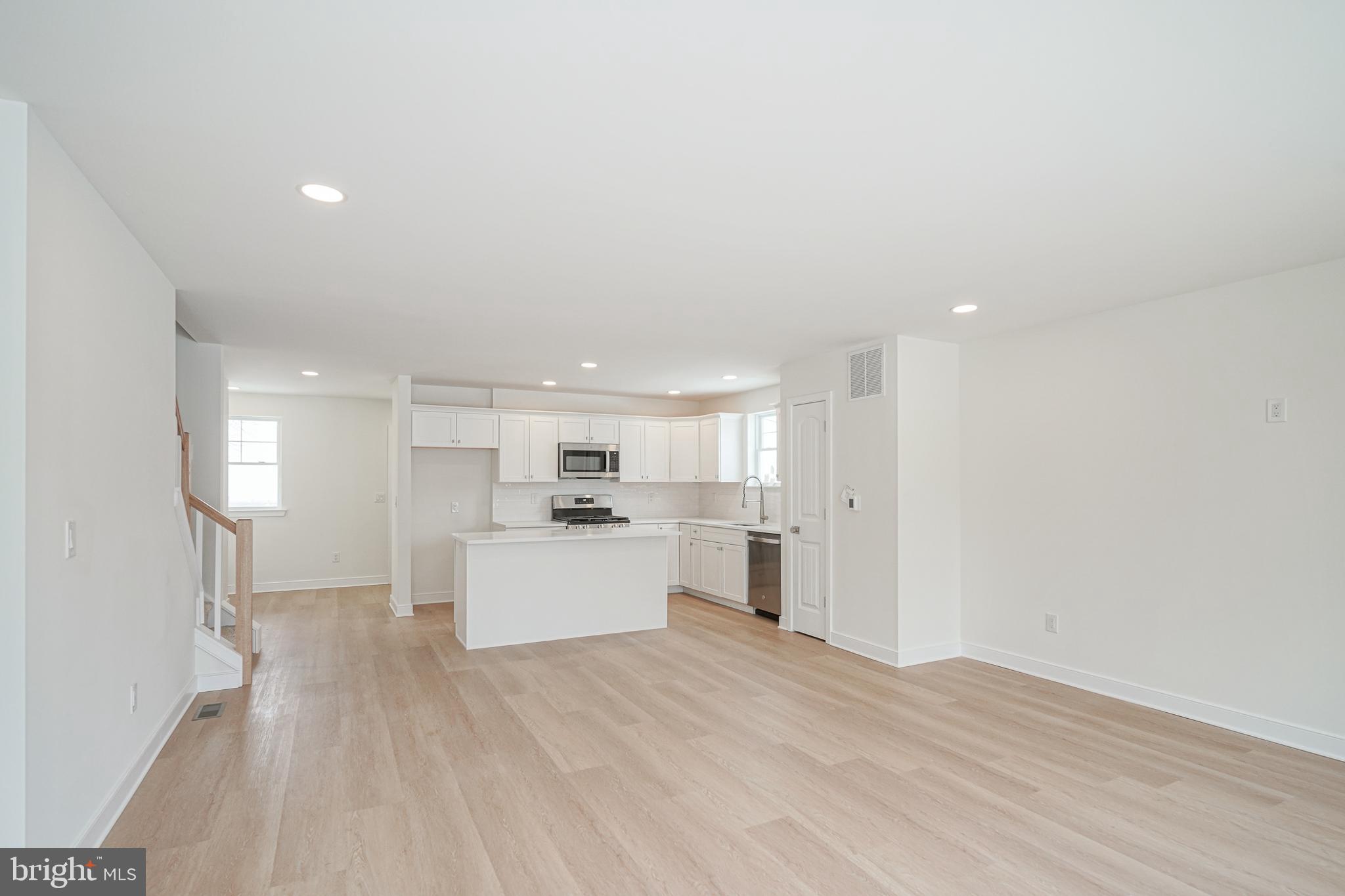 301 Billingsport Road Paulsboro, NJ 08066 - Photo 17 of 33