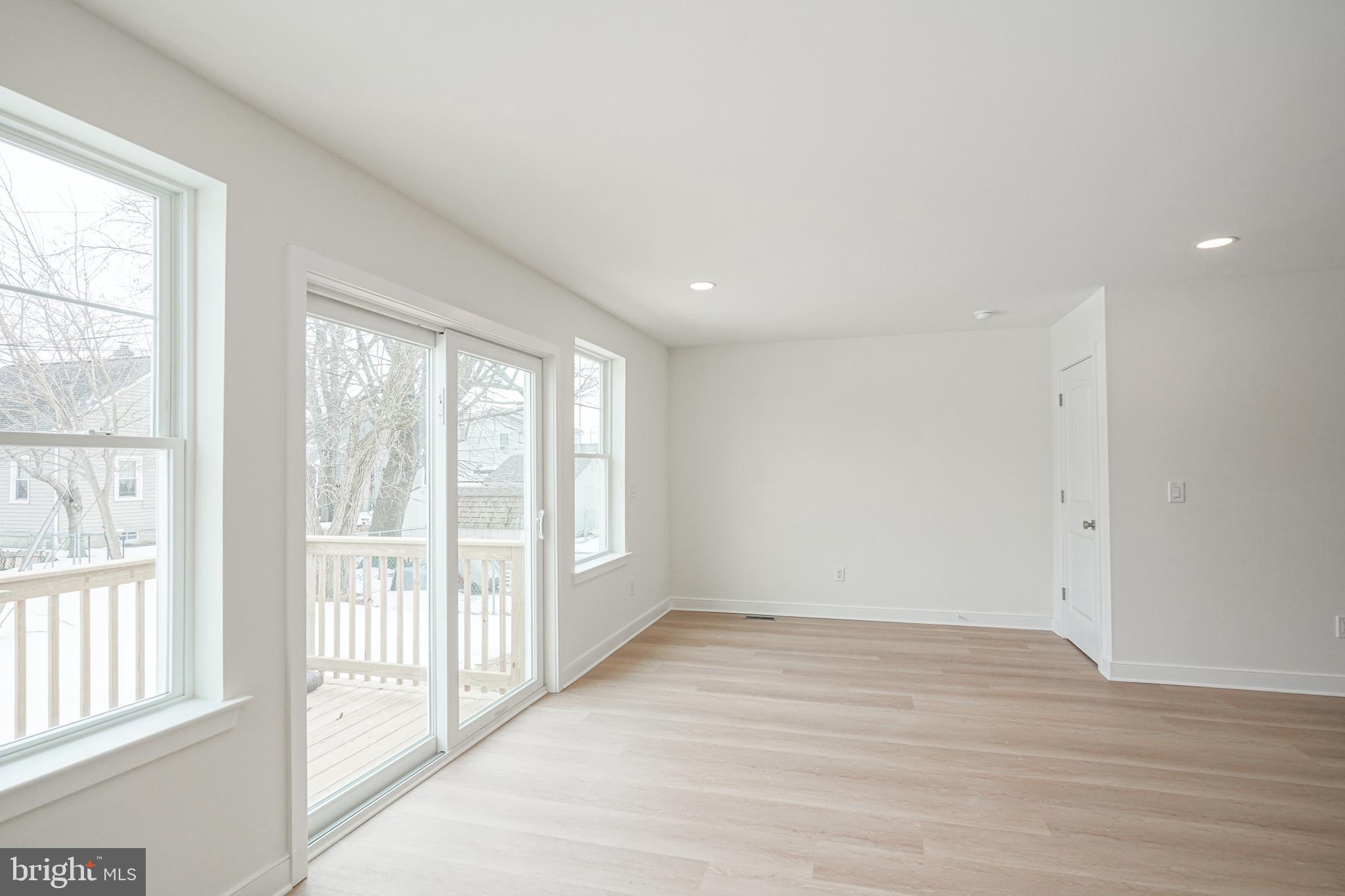 301 Billingsport Road Paulsboro, NJ 08066 - Photo 18 of 33