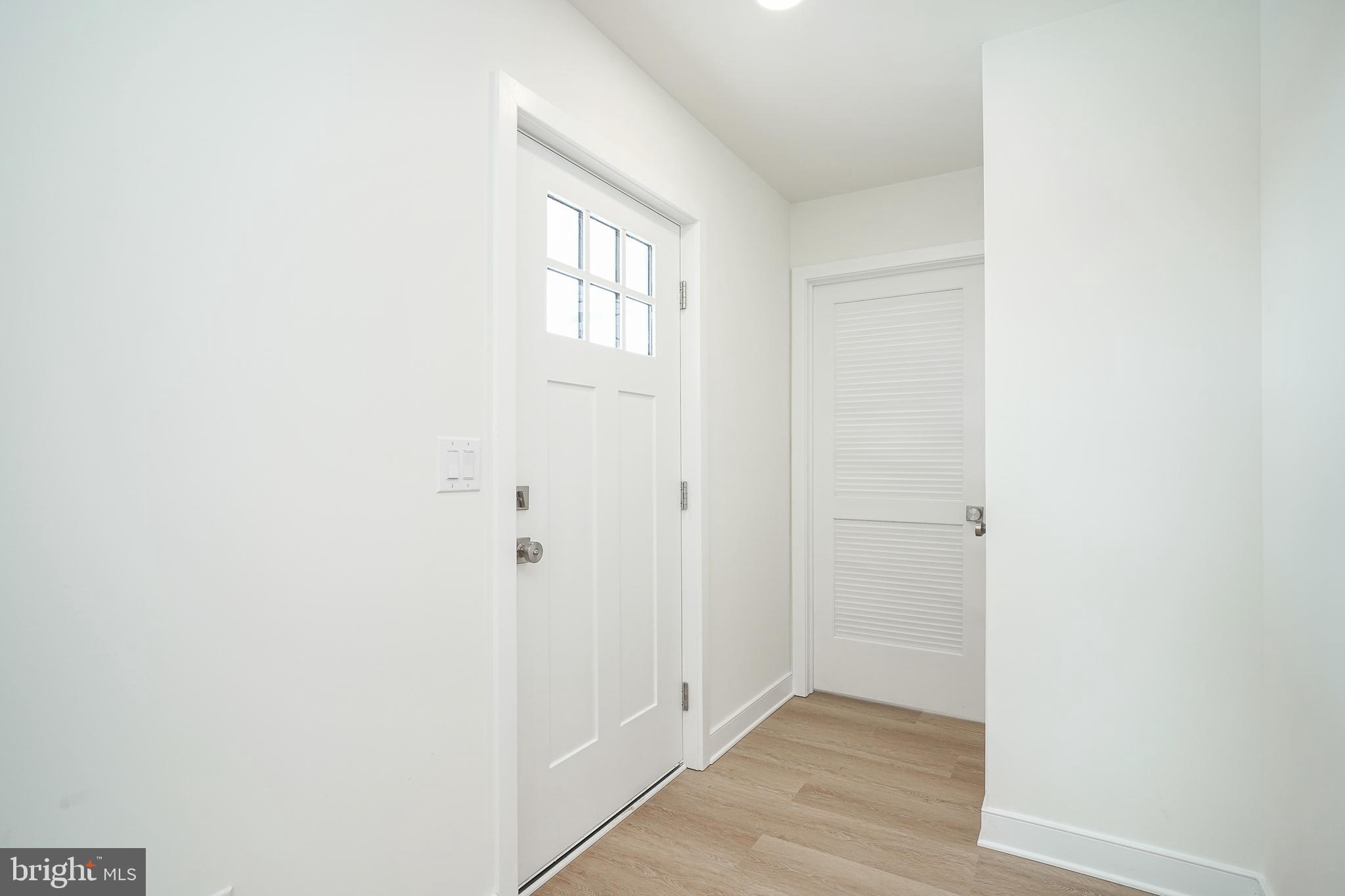 301 Billingsport Road Paulsboro, NJ 08066 - Photo 5 of 33