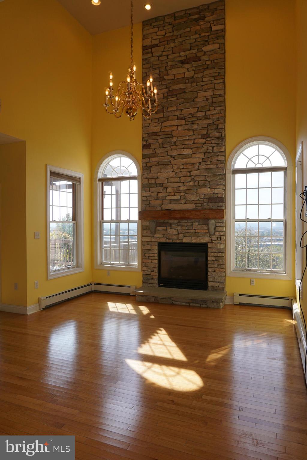 6642 Overlook Road Orefield, PA 18069 - Photo 9 of 23 Gallery Image 9